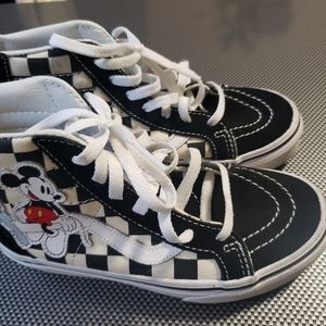 Mickey  Mouse Vans
